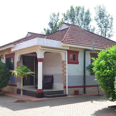 Kili Cottages Moshi Exterior foto